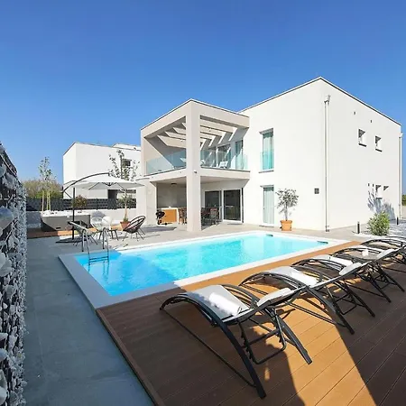 Holiday home North *
